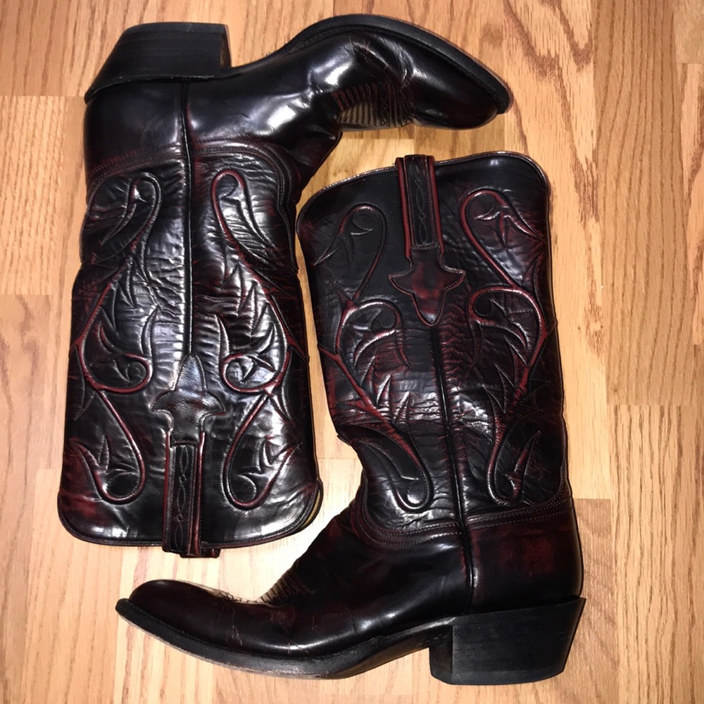 Lucchese Classics Handmade Cowboy Boots